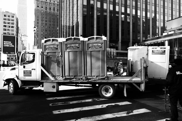 Best Affordable portable toilet rental  in Redwood Valley, CA